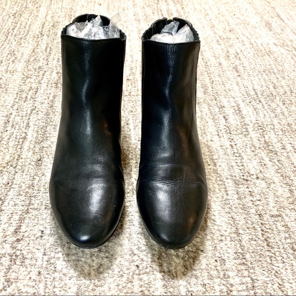 NWOT SIZE 9 booties - Picture 4 of 8